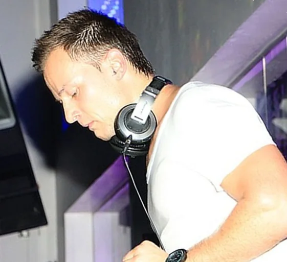 Basstripper